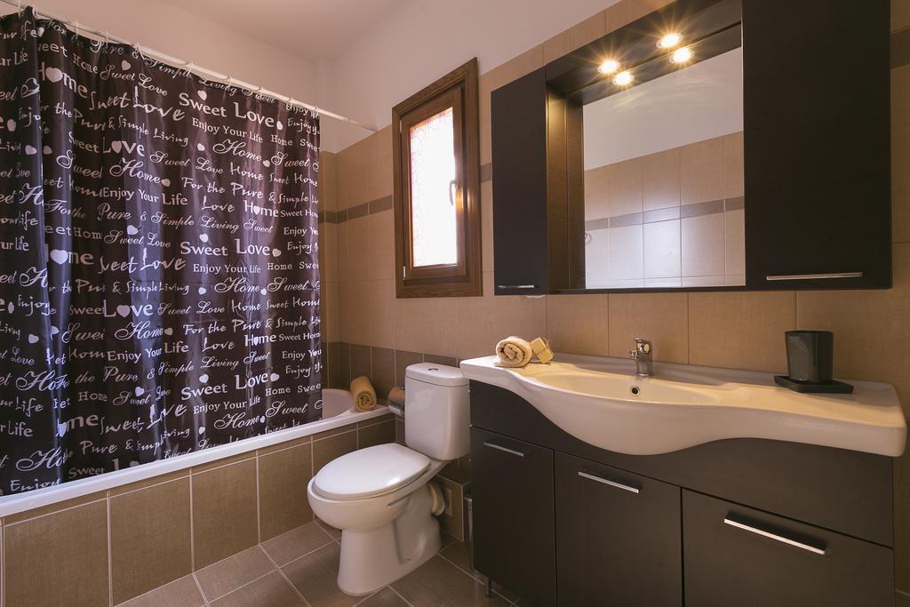 Velia Boutique Apartments Ouranoupoli Exteriör bild